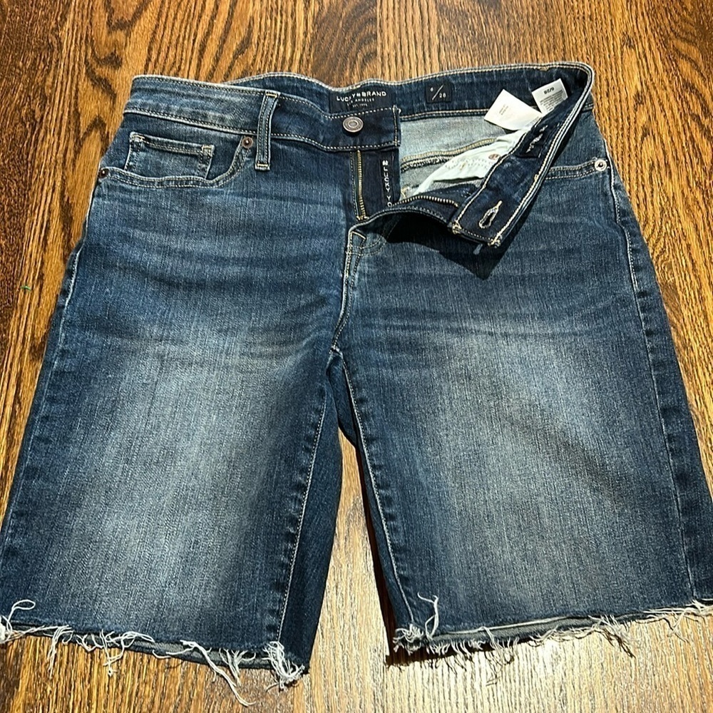 Bermuda shorts by Lucky Brand